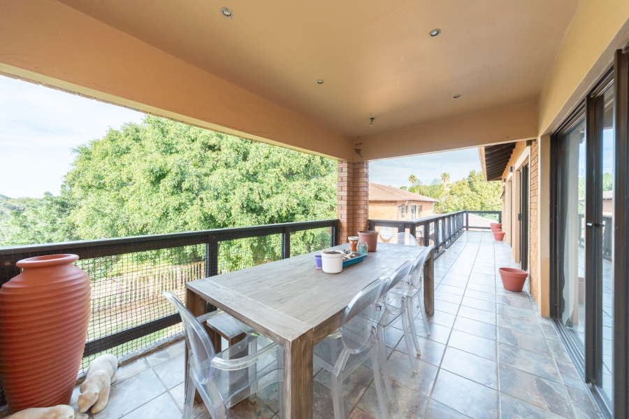 4 Bedroom Property for Sale in Blue Bend Eastern Cape